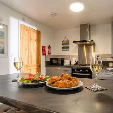Chalet Chalet Bushwood By Interhome