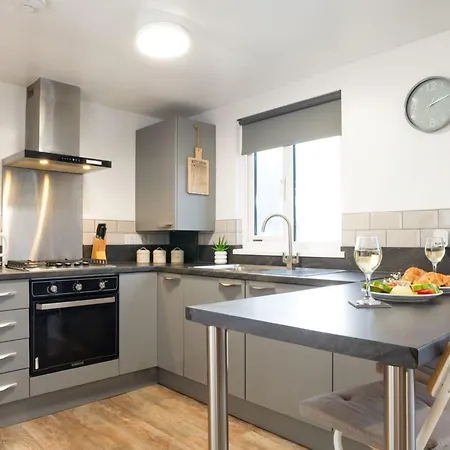 Bushwood By Interhome בקתה *